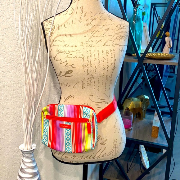 Vera Bradley Handbags - Vera Bradley Belt bag